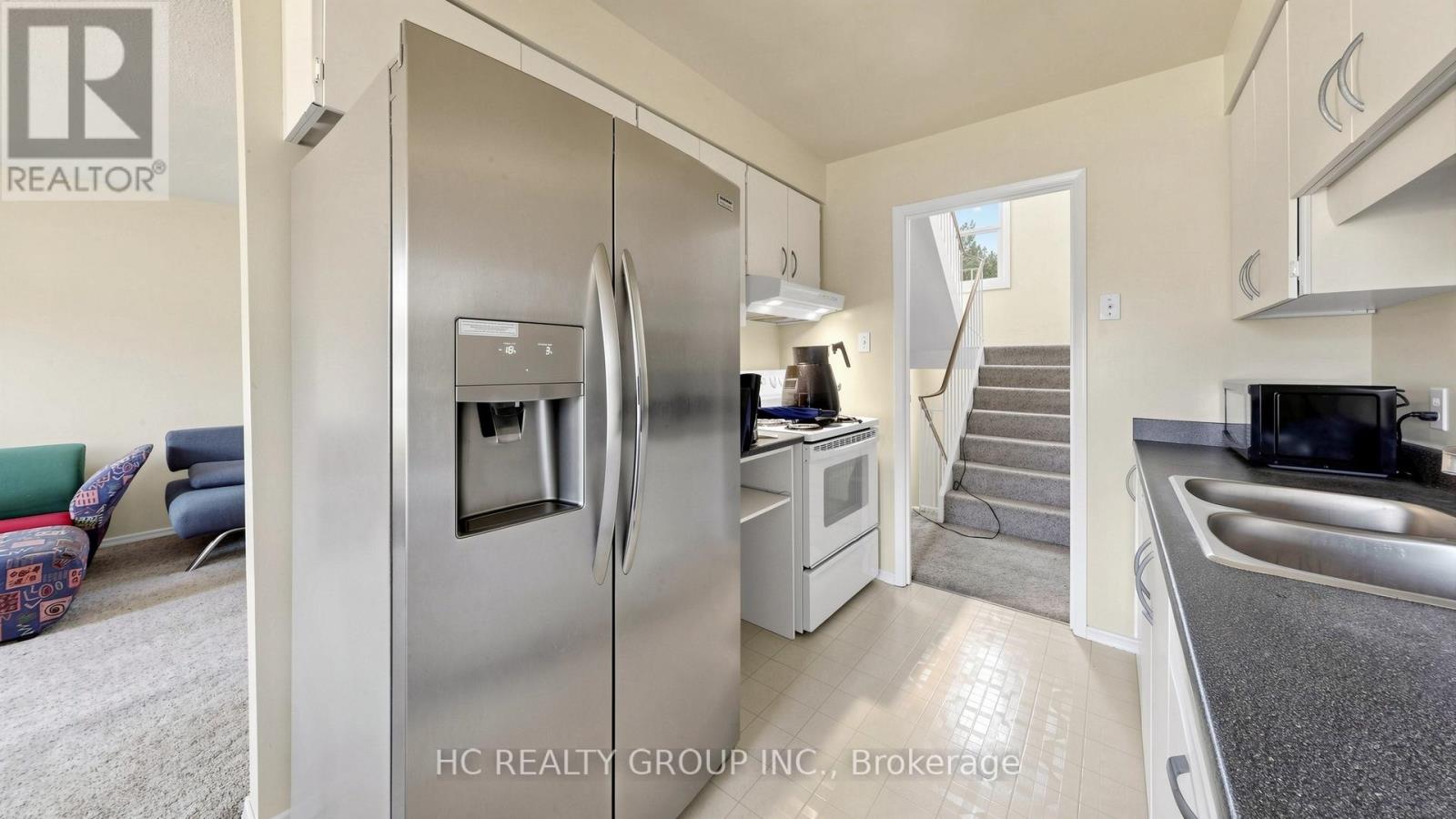#1 433 KEATS WAY - 21