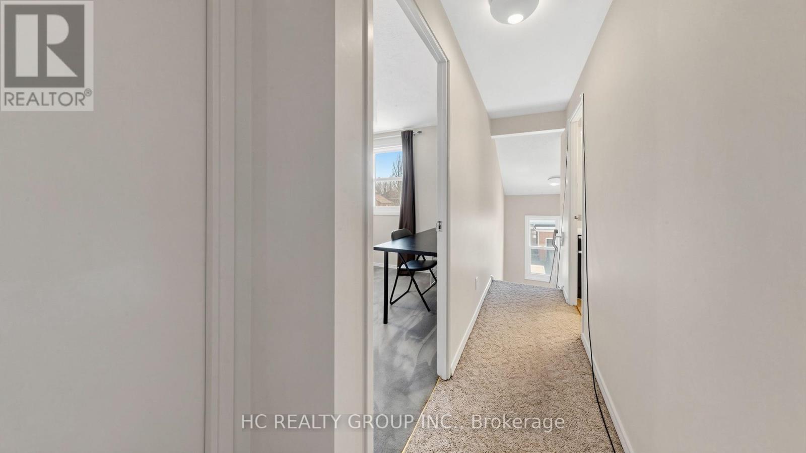 #1 433 KEATS WAY - 22