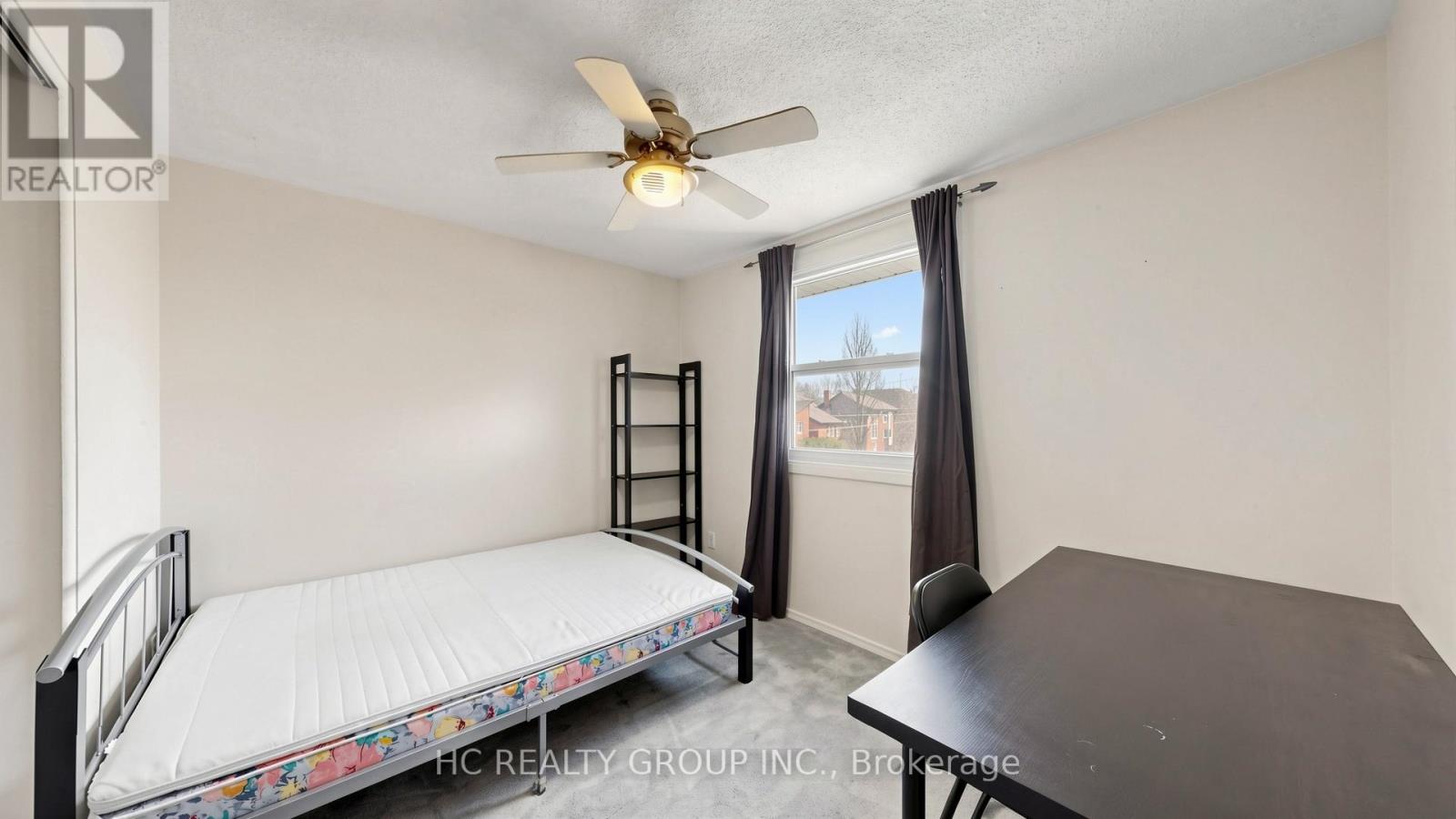 #1 433 KEATS WAY - 23