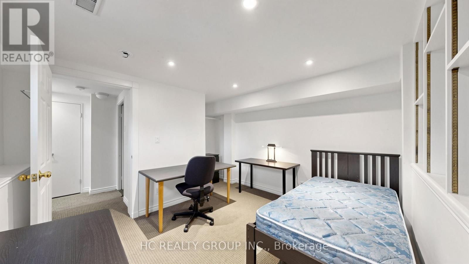 #1 433 KEATS WAY - 39