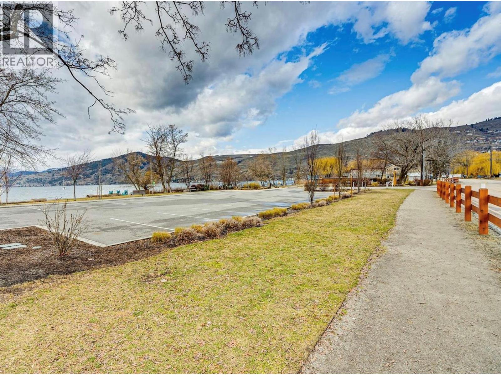 #406 2555 Lakeshore Road - 11