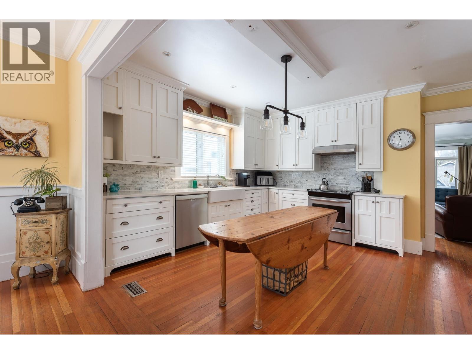 222 PRINCESS STREET, New Westminster