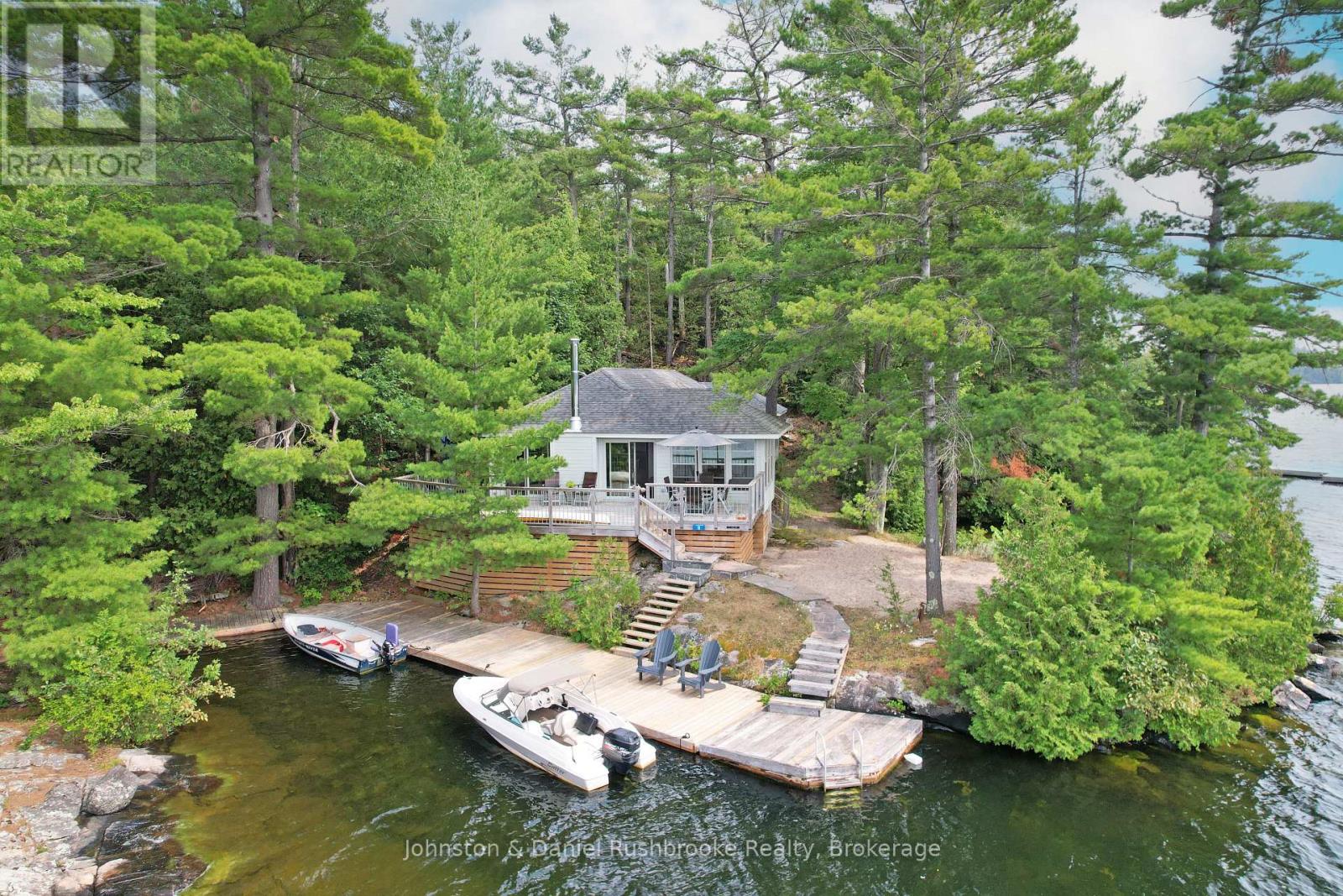 18 ISLAND 340 (MARIE ISLAND) - 1
