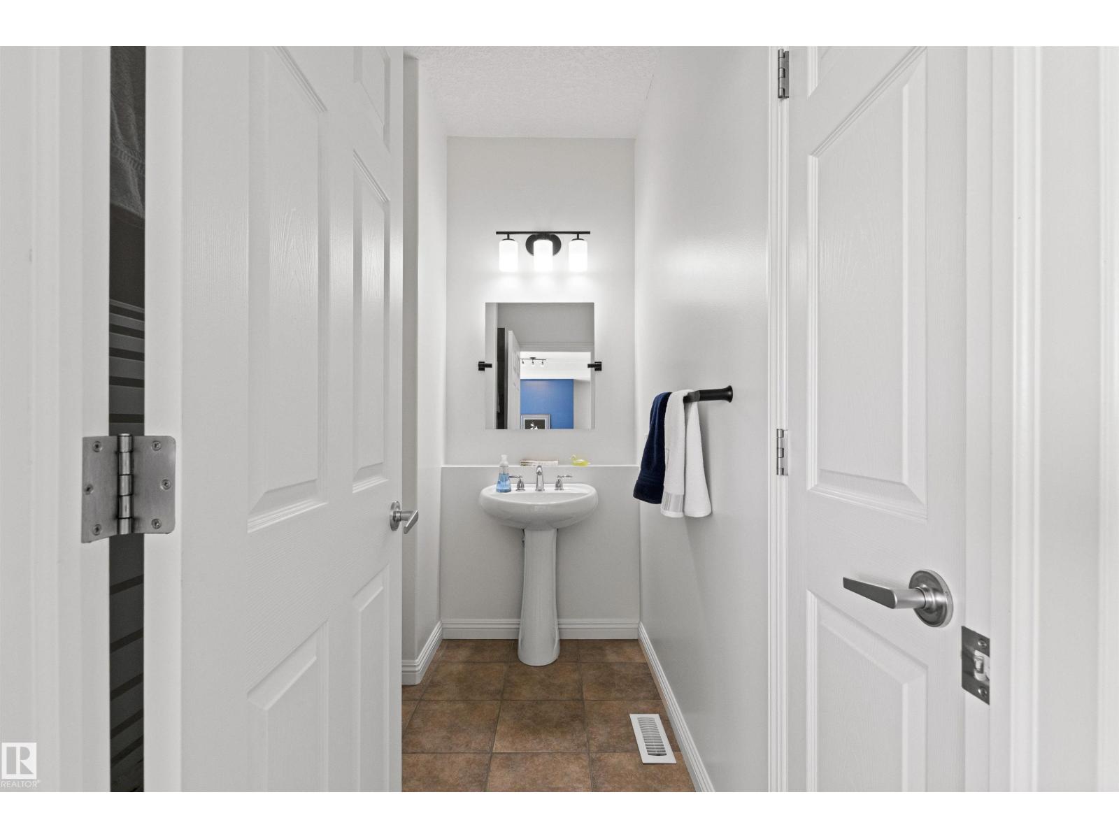 #16 50 OAKRIDGE DR — photo 28
