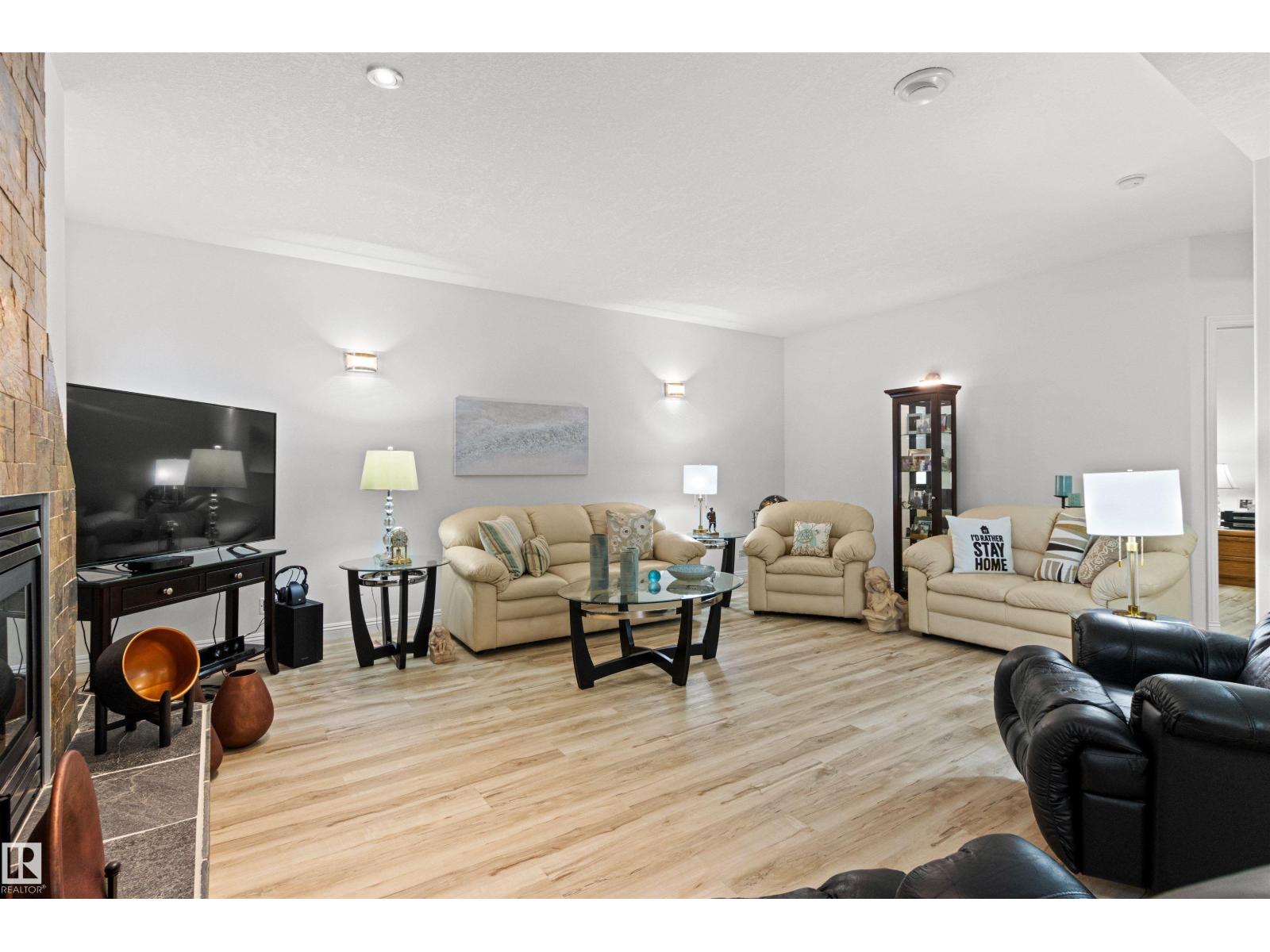 #16 50 OAKRIDGE DR — photo 44