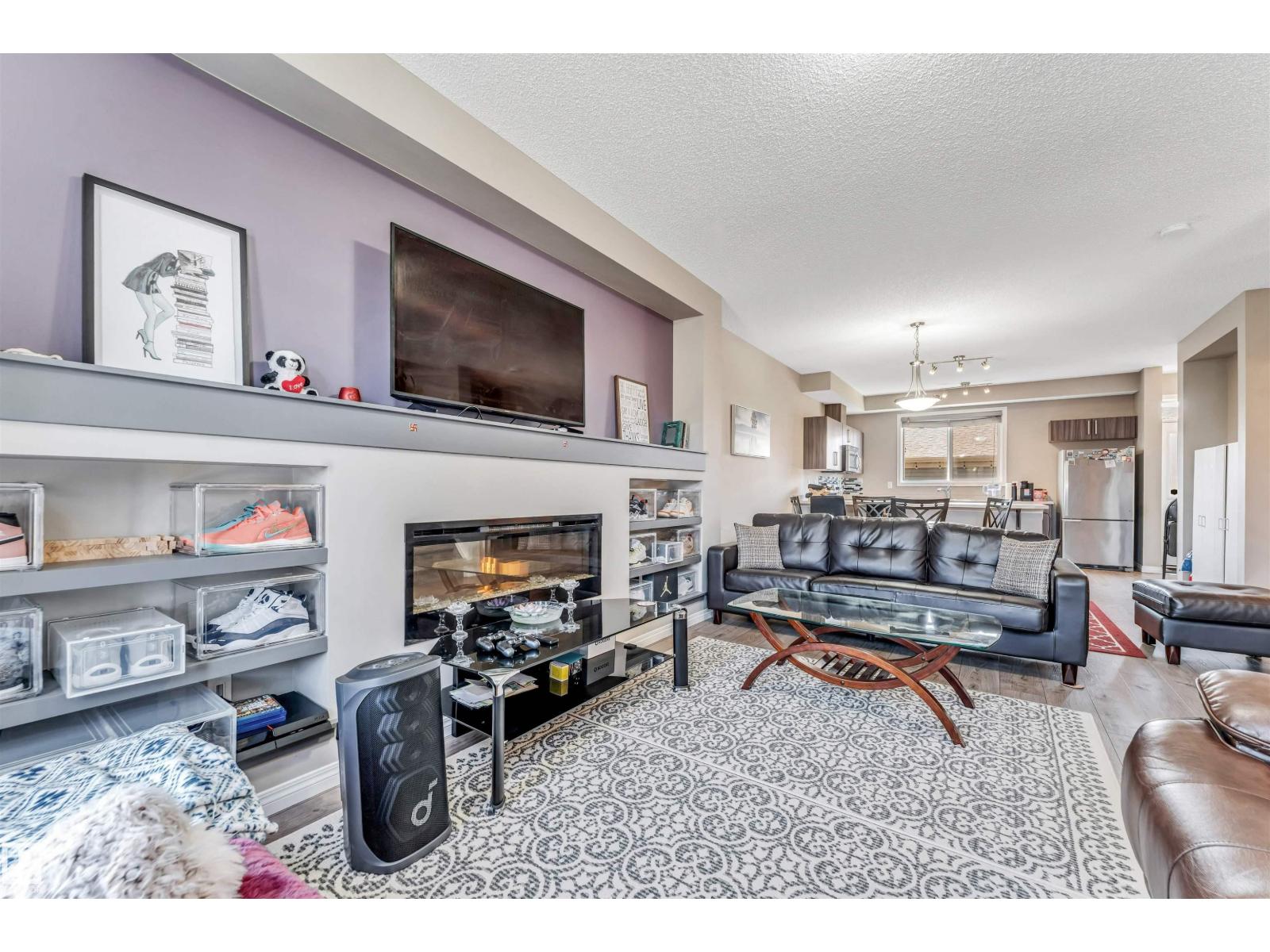 8041 CHAPPELLE WY SW, Edmonton