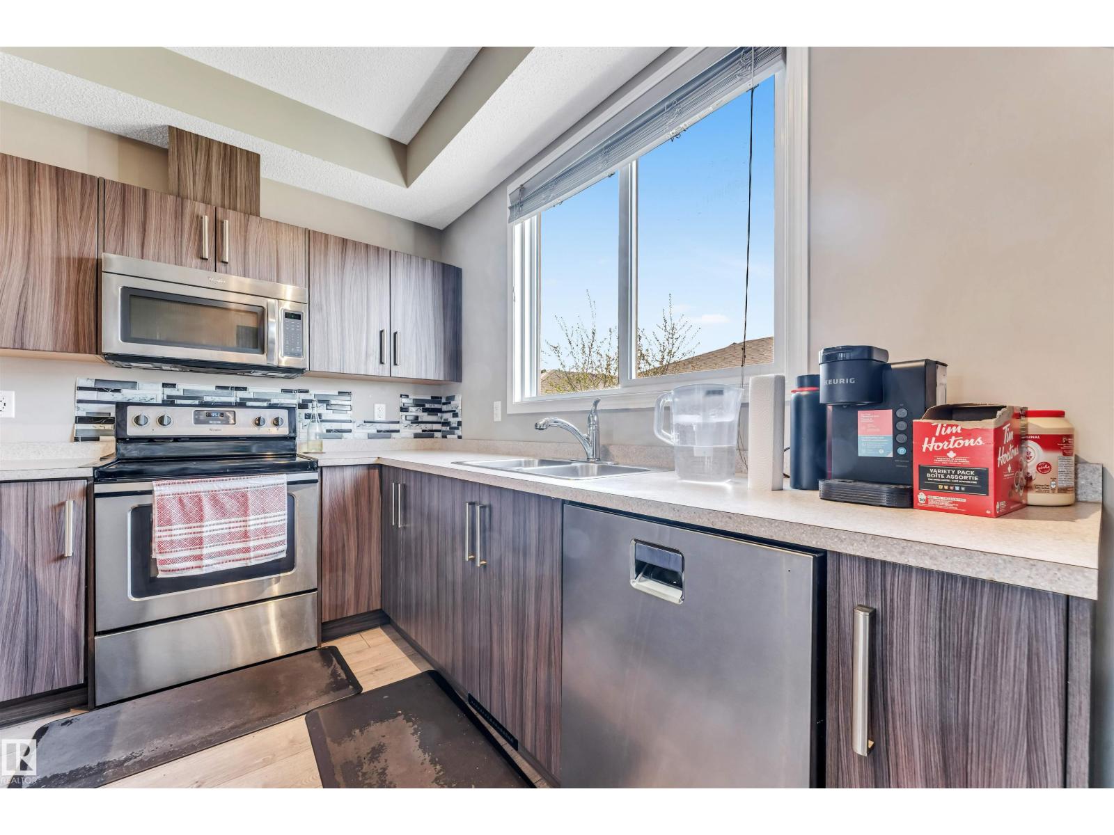 8041 CHAPPELLE WY SW, Edmonton