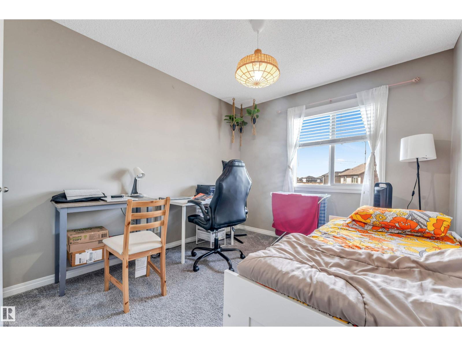 8041 CHAPPELLE WY SW, Edmonton