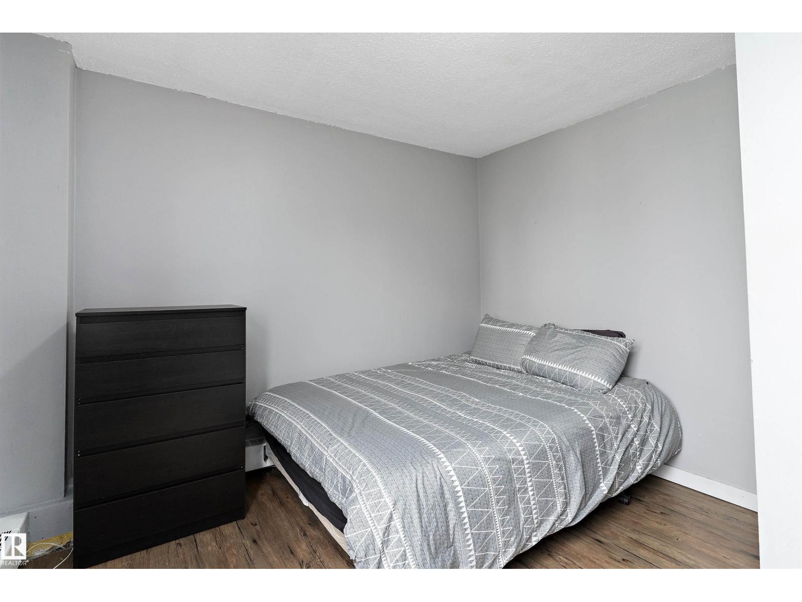 #905 9940 112 ST NW, Edmonton