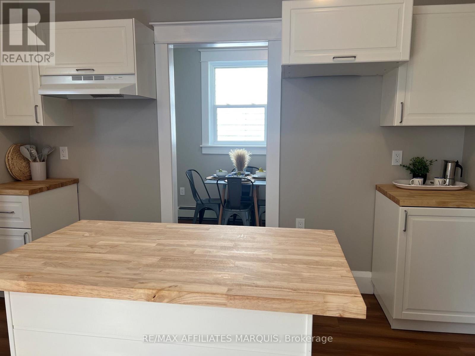 58 WILLIAM STREET W - 12