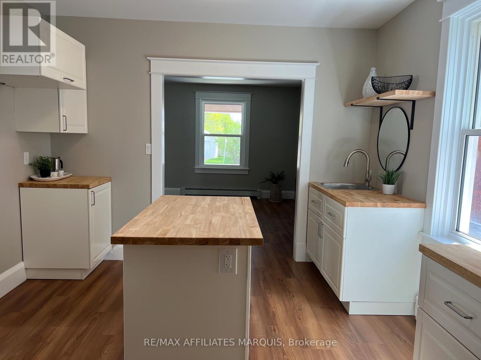 58 WILLIAM STREET W - 13