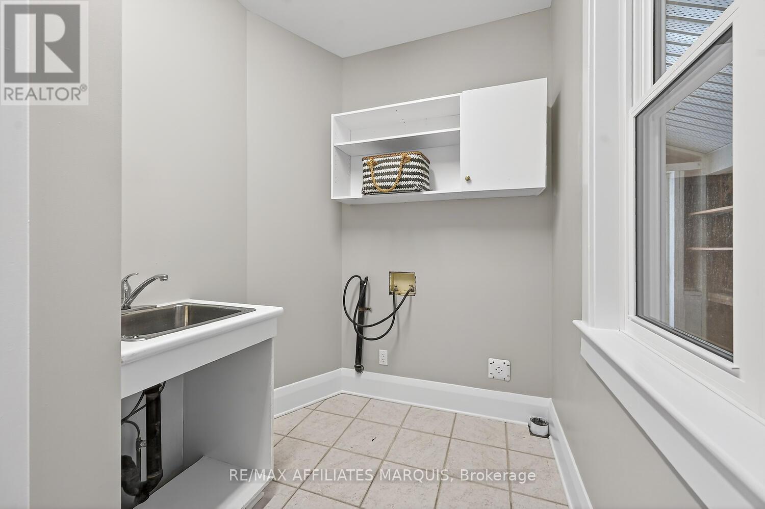 58 WILLIAM STREET W - 18