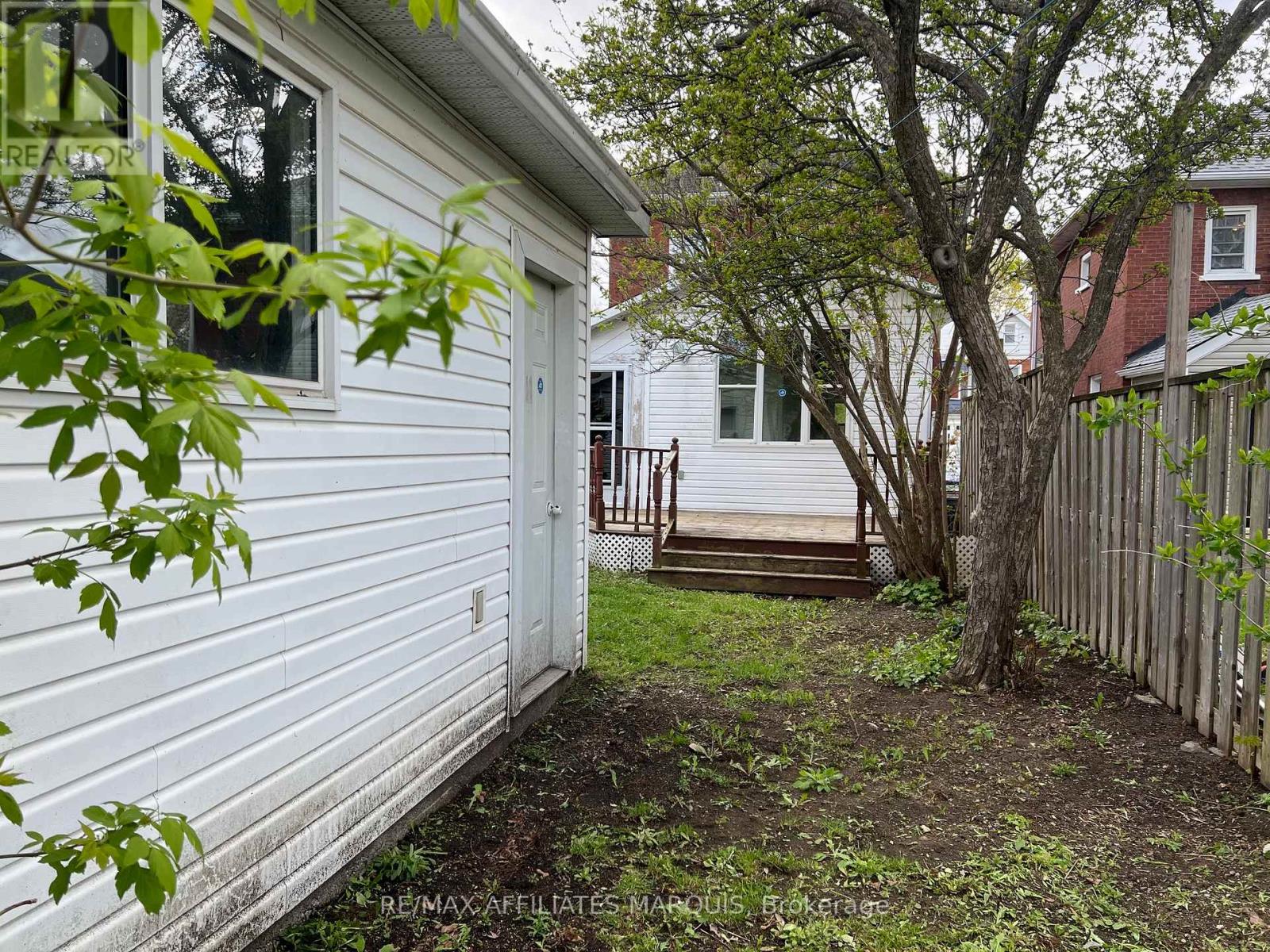 58 WILLIAM STREET W - 37