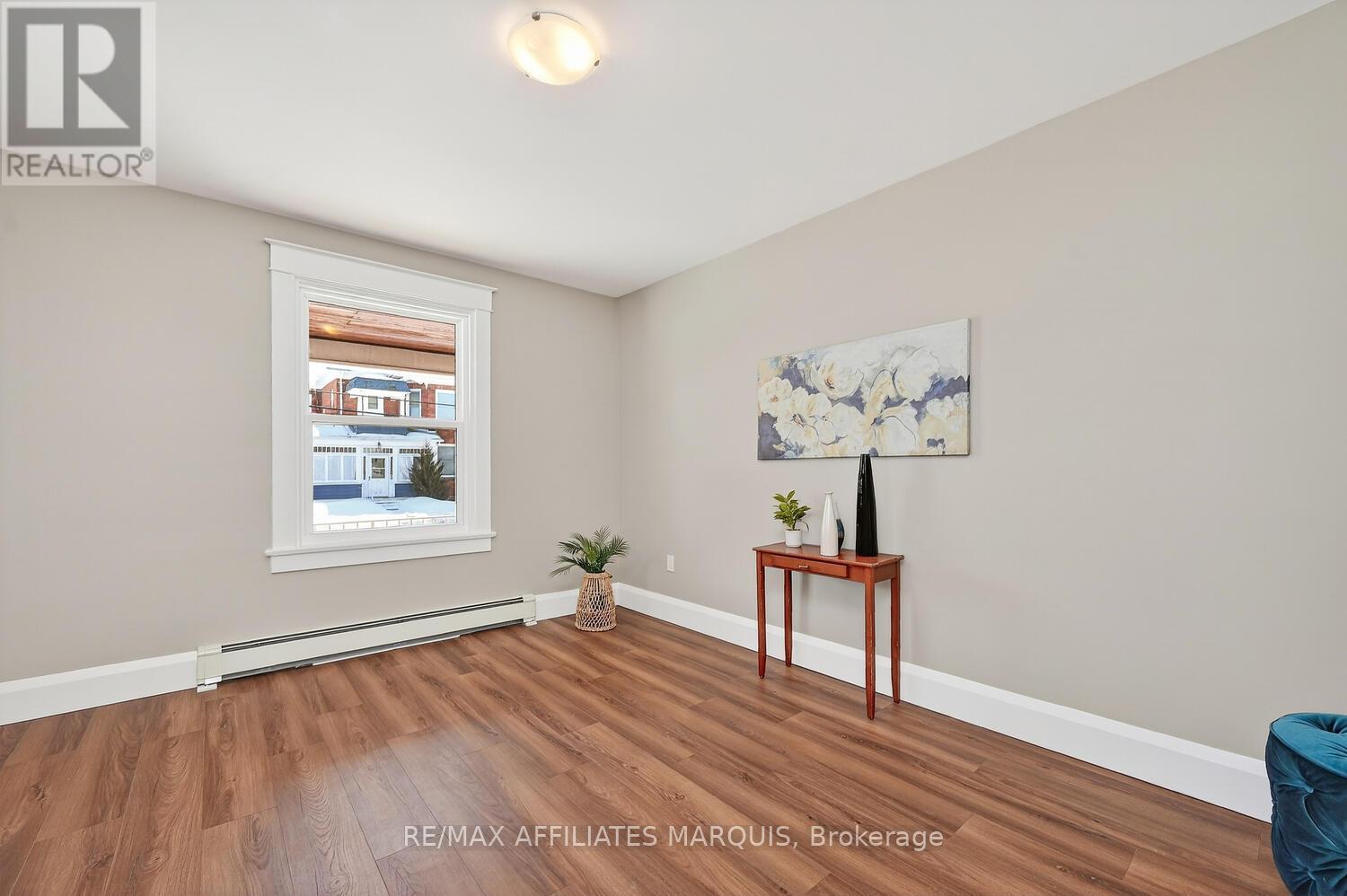 58 WILLIAM STREET W - 6