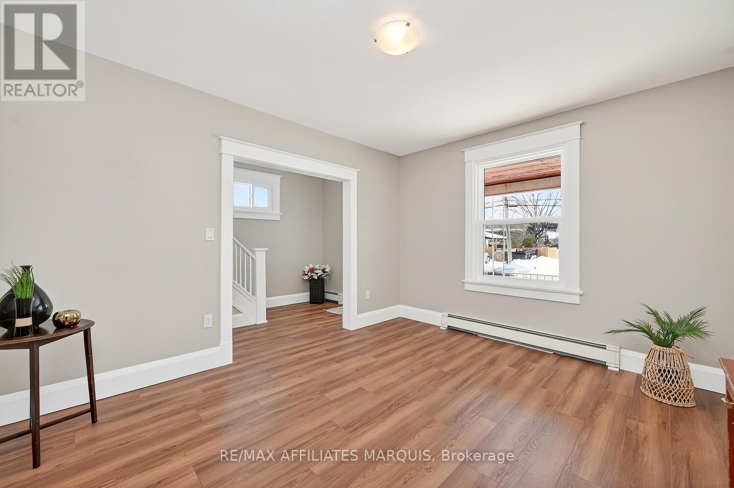 58 WILLIAM STREET W - 7