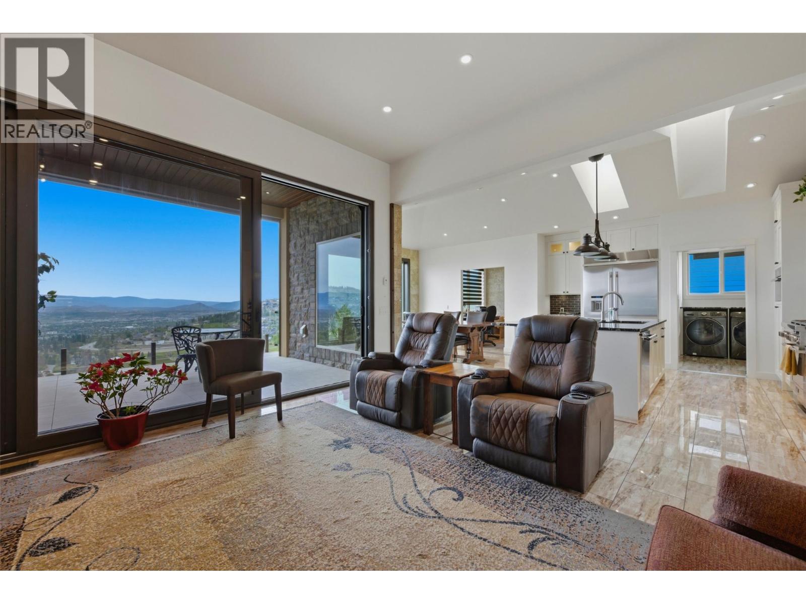 2200 Cortina Drive - 5