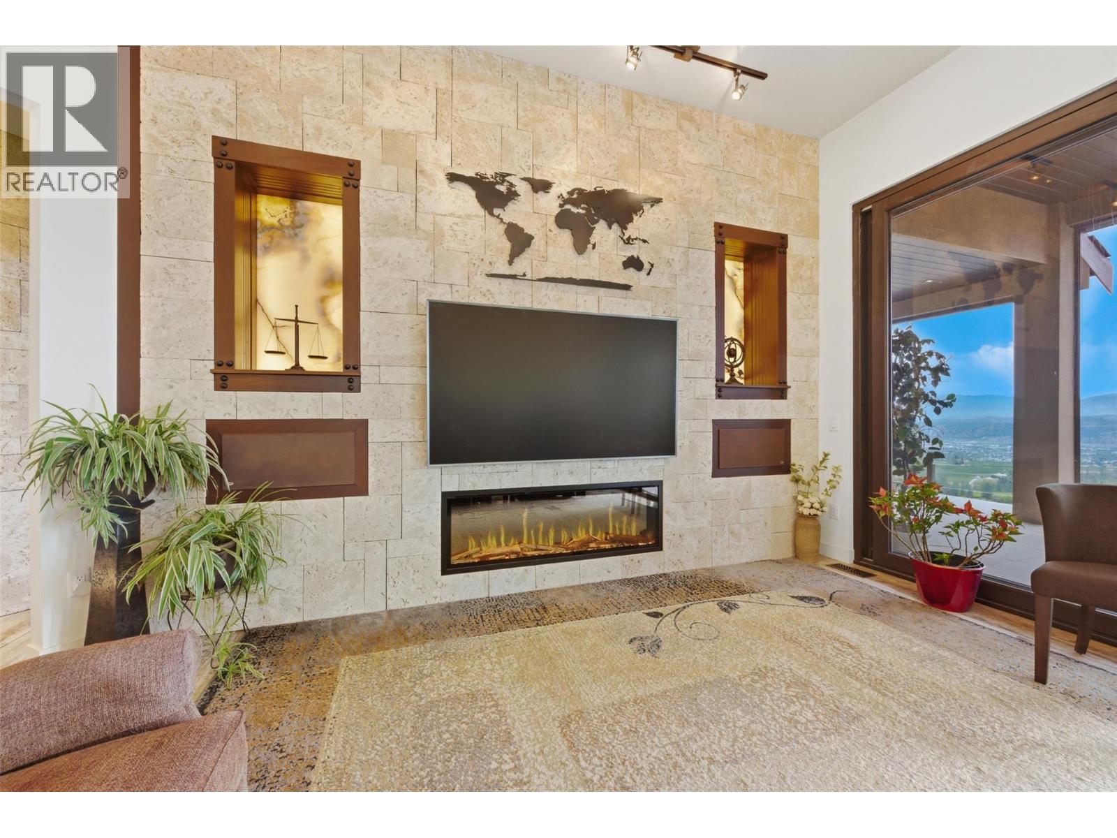 2200 Cortina Drive - 4