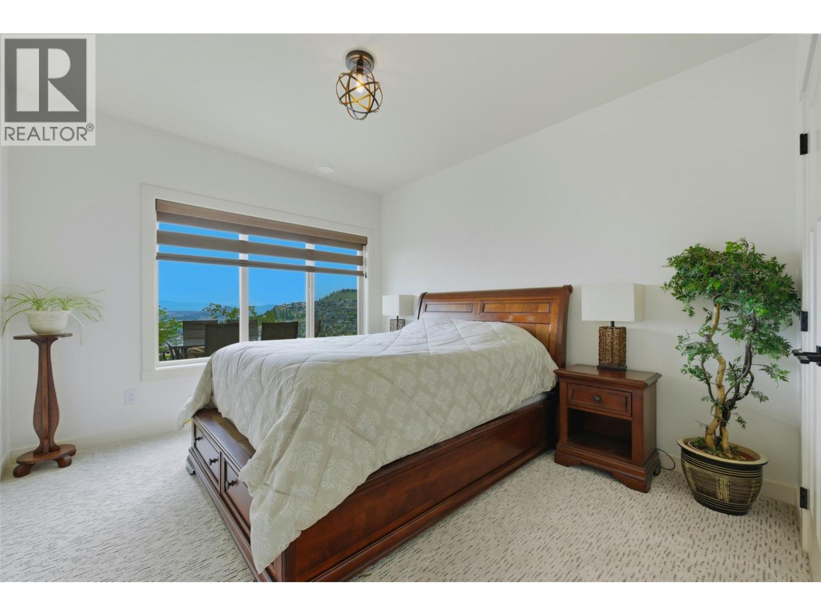 2200 Cortina Drive, Kelowna