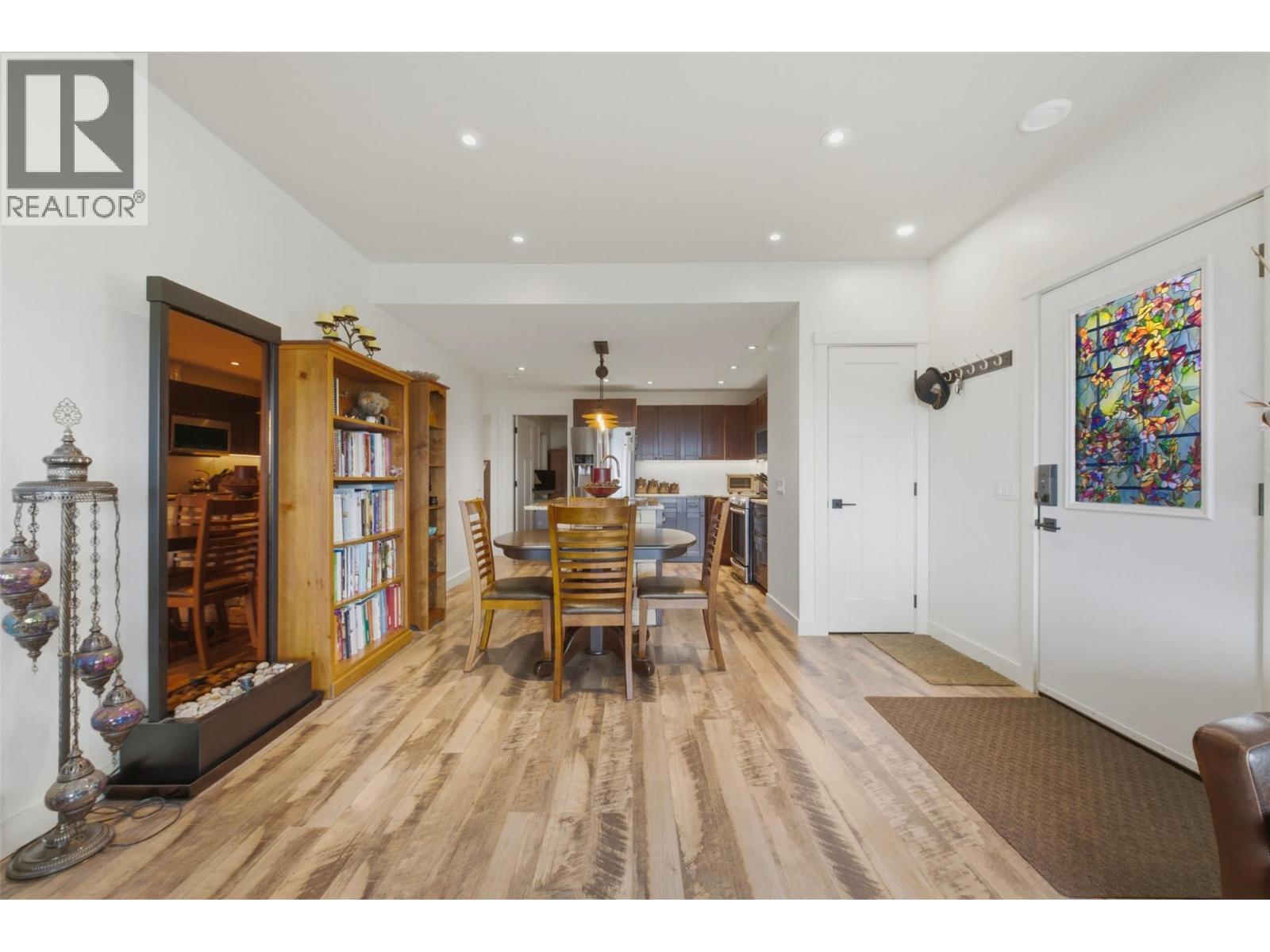 2200 Cortina Drive - 52