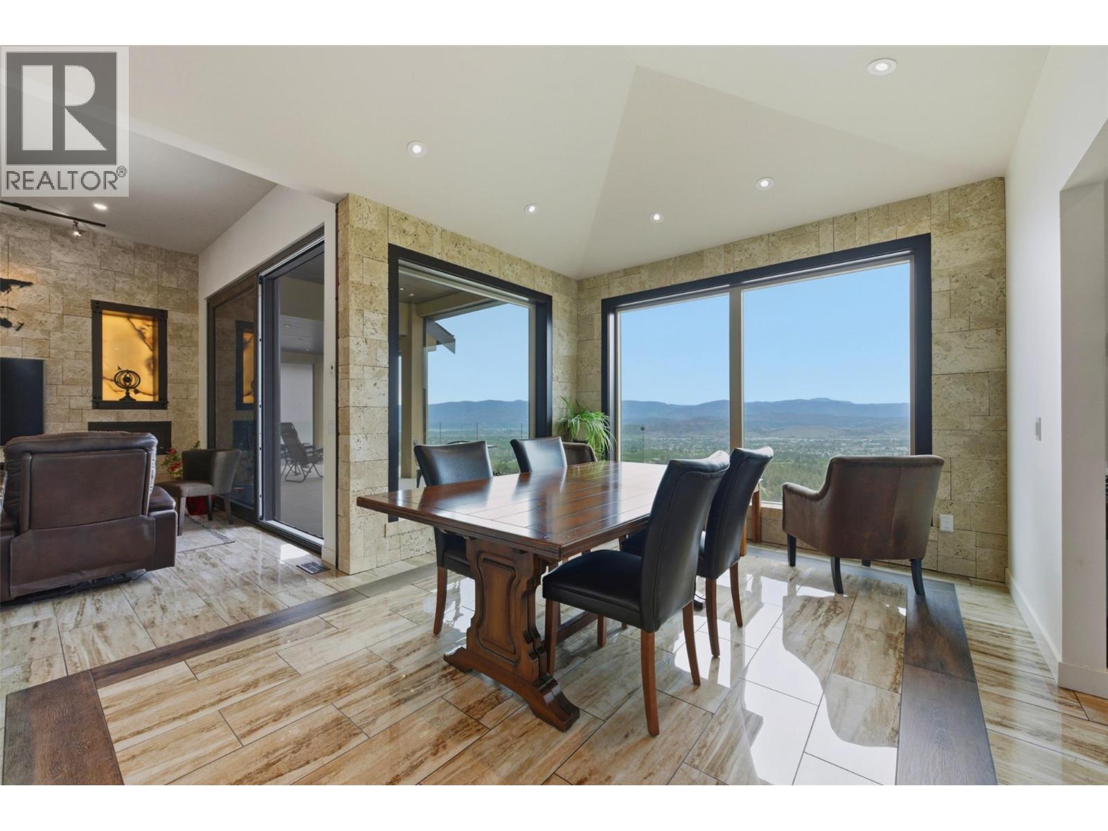2200 Cortina Drive, Kelowna