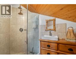 7815 Bell Road, Bridge Lake, BC V0K1X2 Photo 15