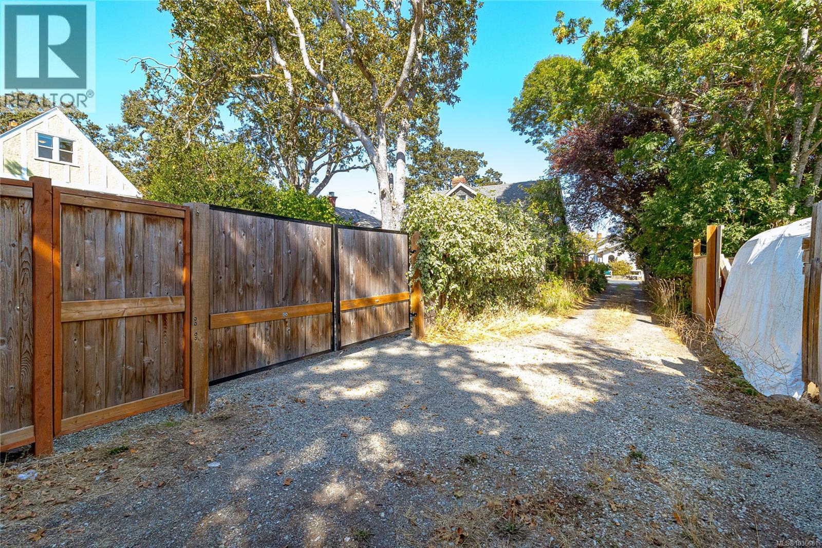 1959 Hampshire Rd - 63