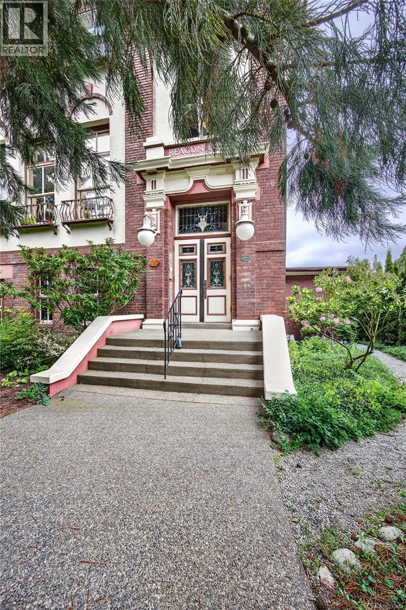 306 120 Douglas Street, Victoria