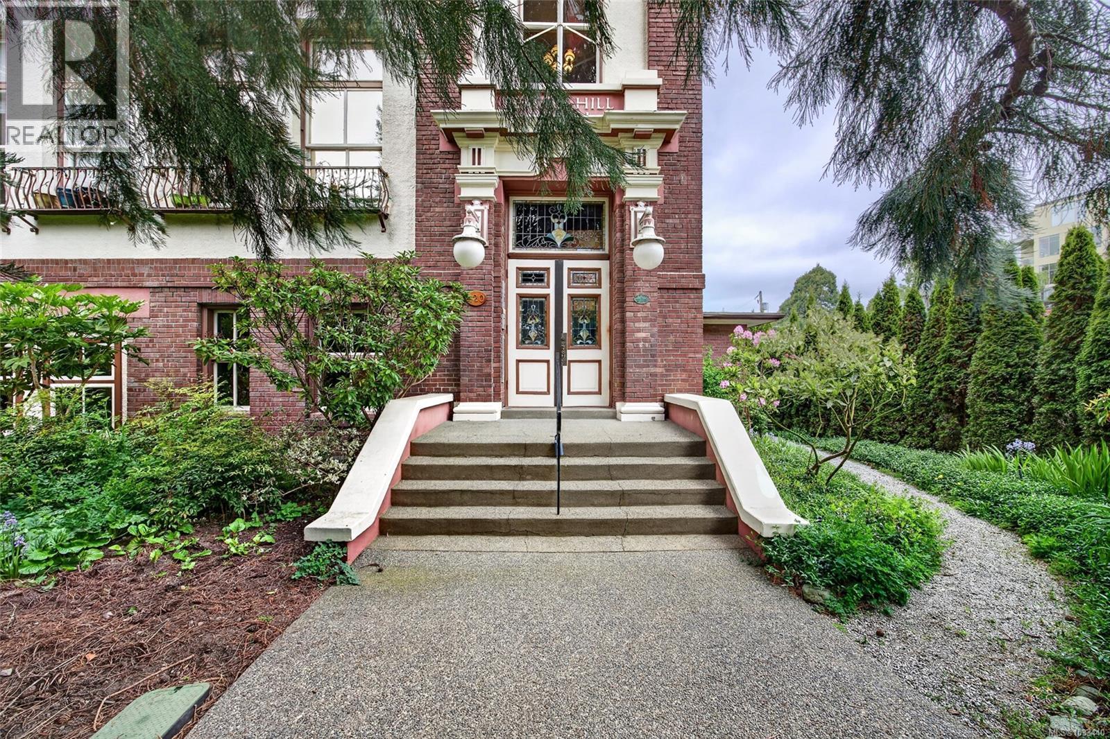 306 120 Douglas Street, Victoria