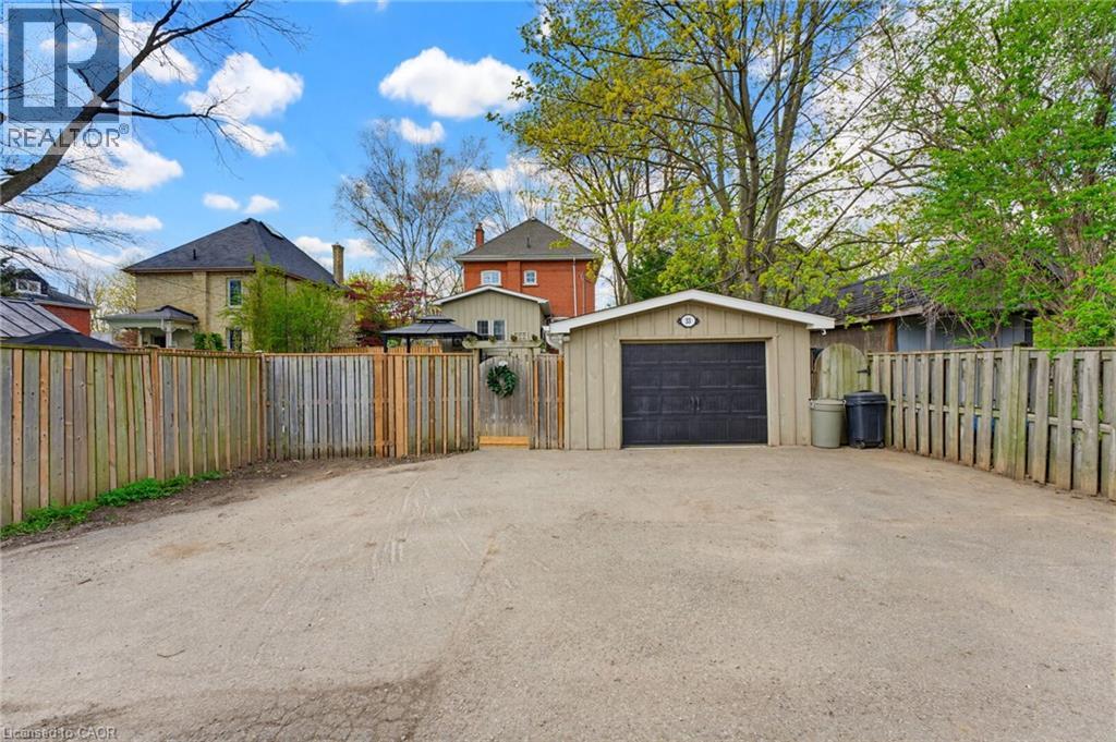 33 BRANT Road N, Cambridge, Ontario, N1S2W3 — Photo 6