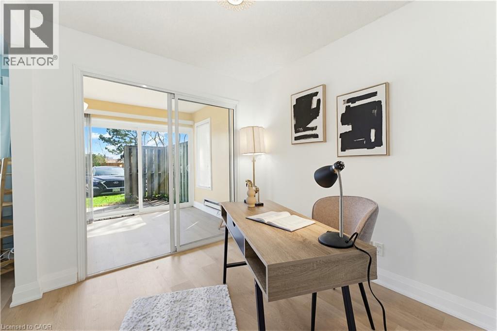 30 HUGO Crescent Unit# 110, Kitchener, Ontario, N2M3Z2 — Photo 5
