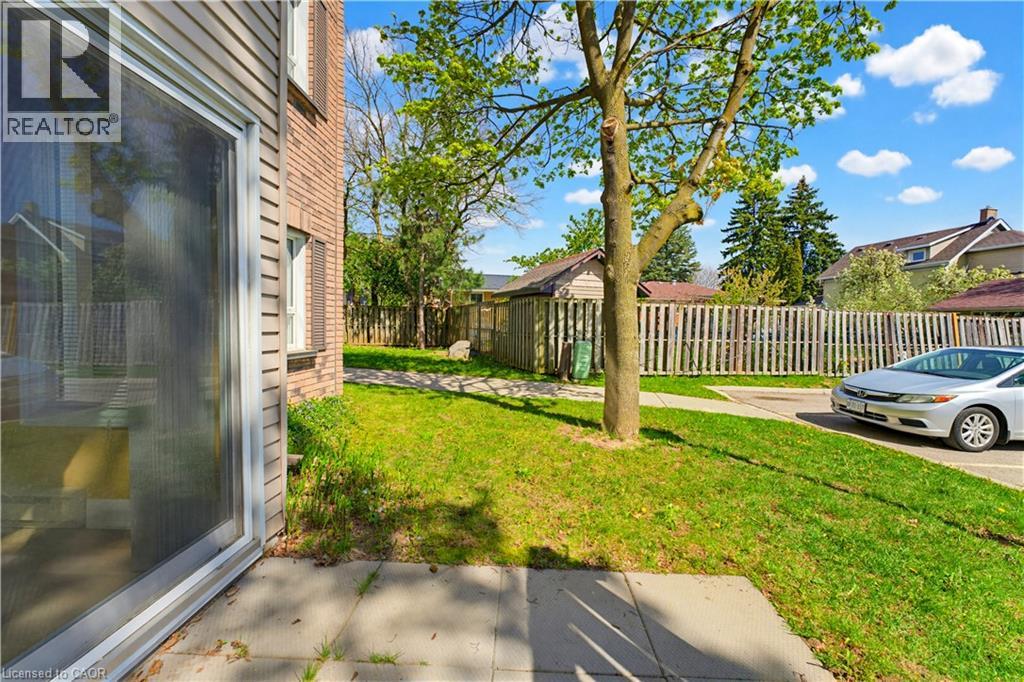 30 HUGO Crescent Unit# 110, Kitchener, Ontario, N2M3Z2 — Photo 30