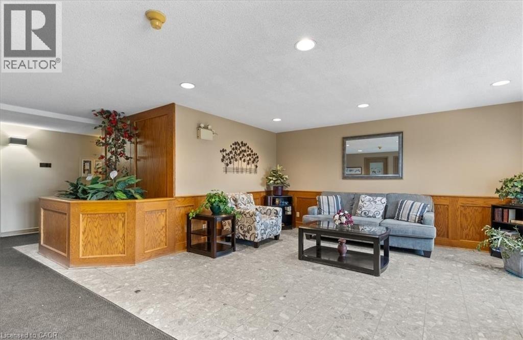 30 HUGO Crescent Unit# 110, Kitchener, Ontario, N2M3Z2 — Photo 36
