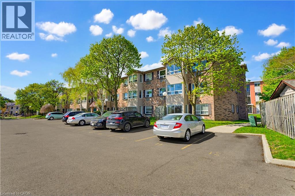 30 HUGO Crescent Unit# 110, Kitchener, Ontario, N2M3Z2 — Photo 19