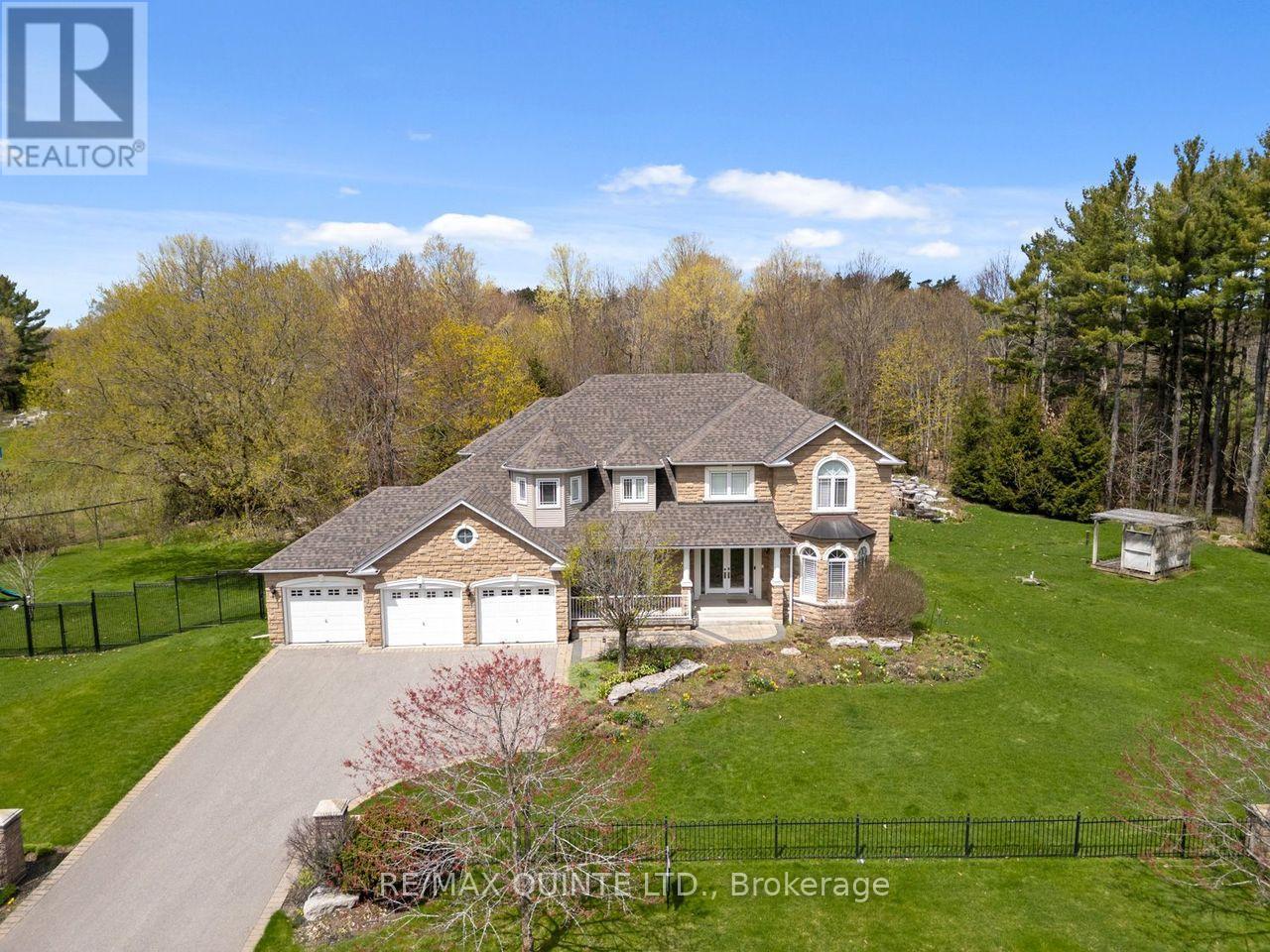 2 TREEVIEW AVENUE - 1