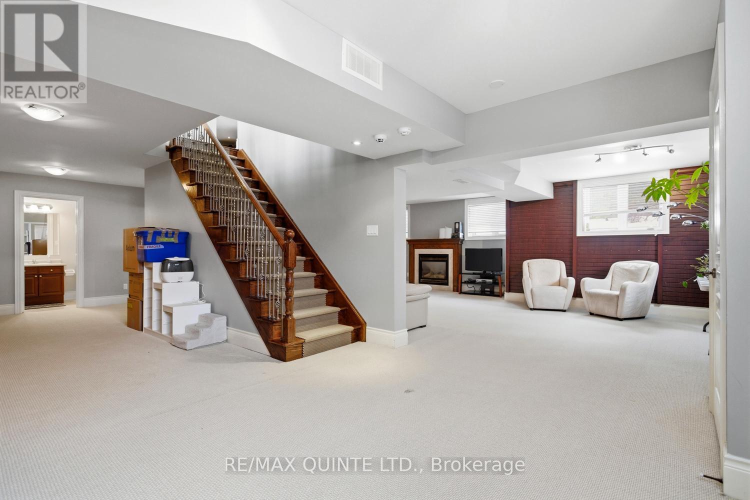 2 TREEVIEW AVENUE - 28