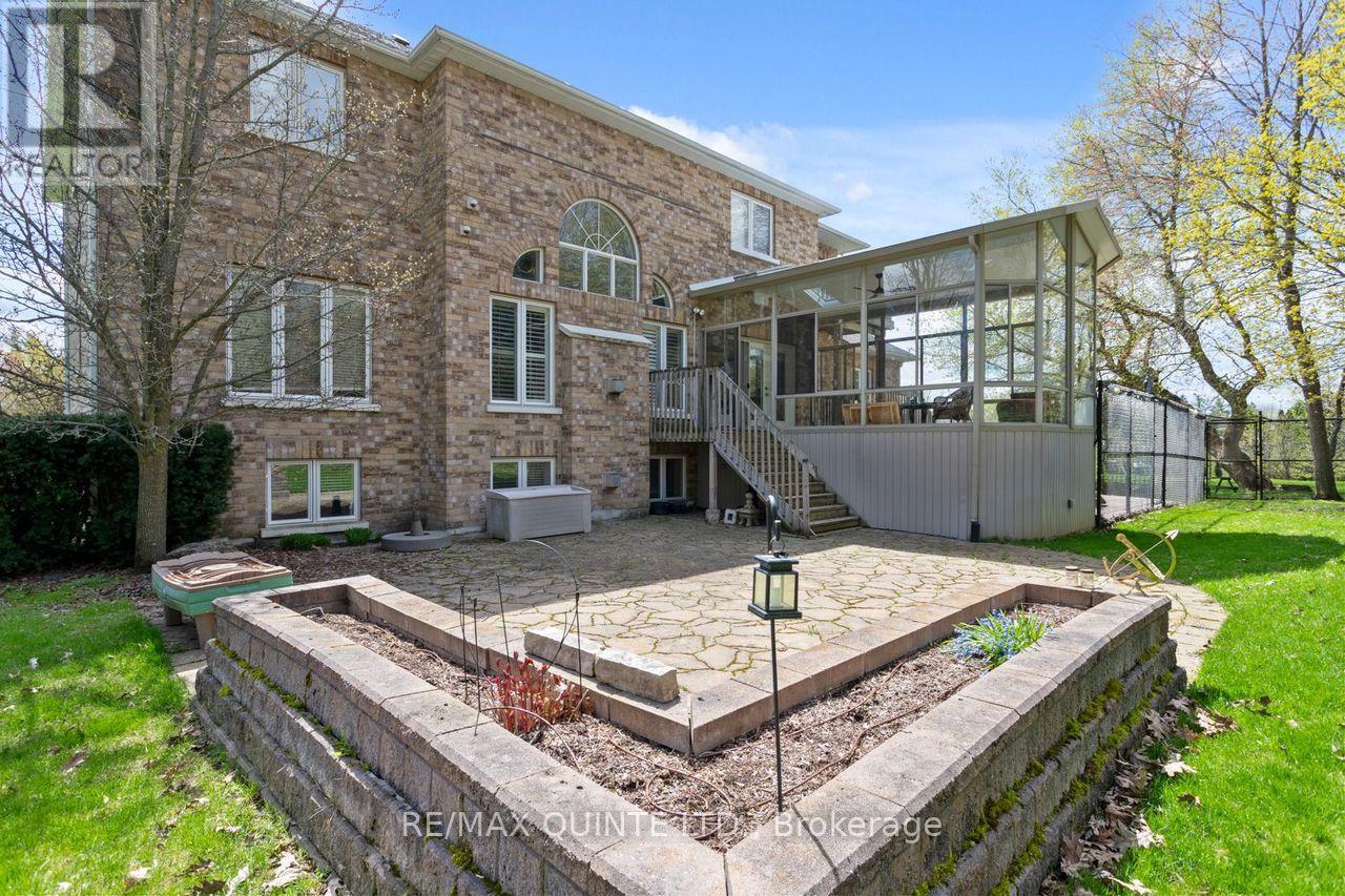 2 TREEVIEW AVENUE - 39