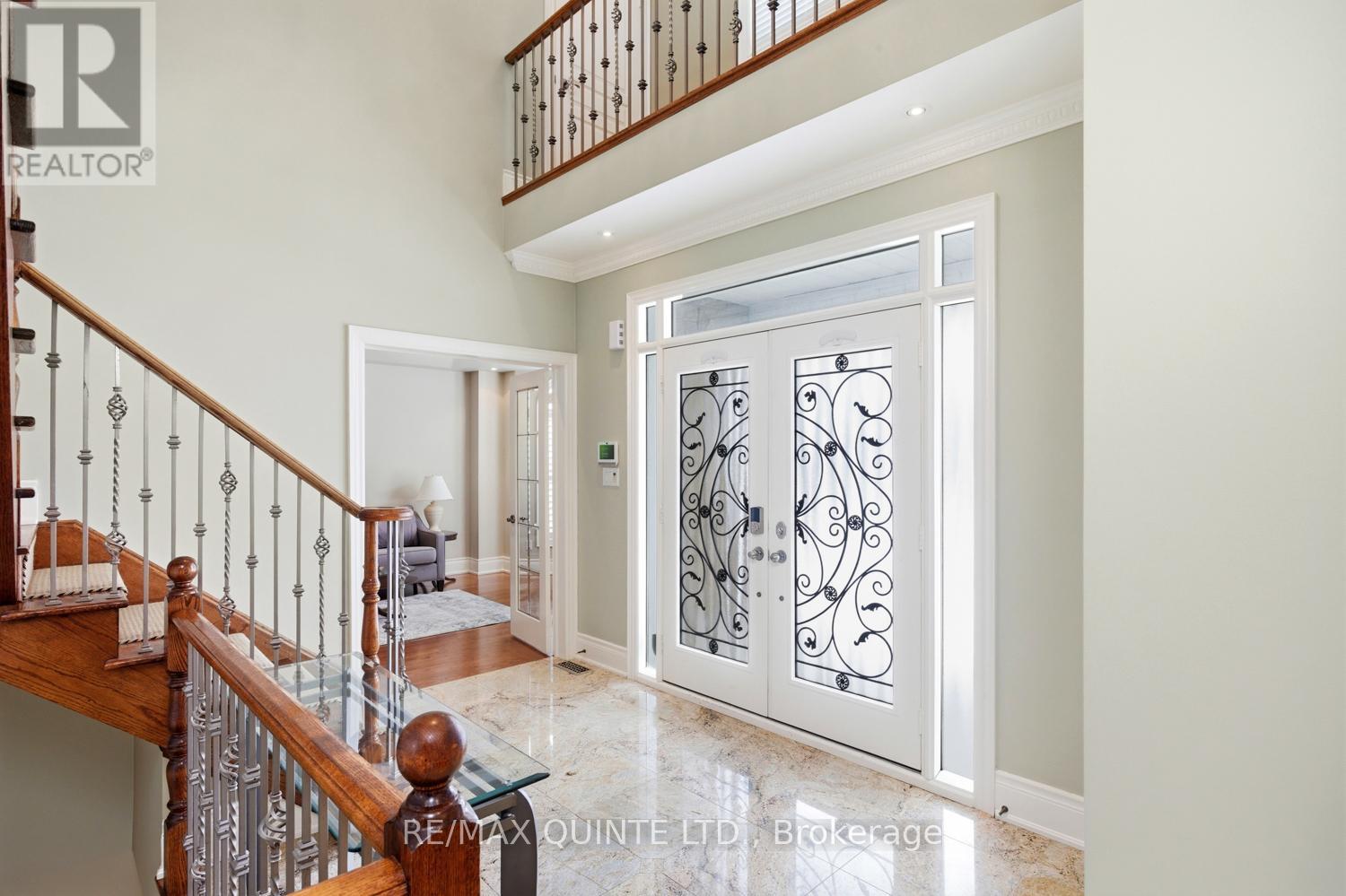 2 TREEVIEW AVENUE - 5