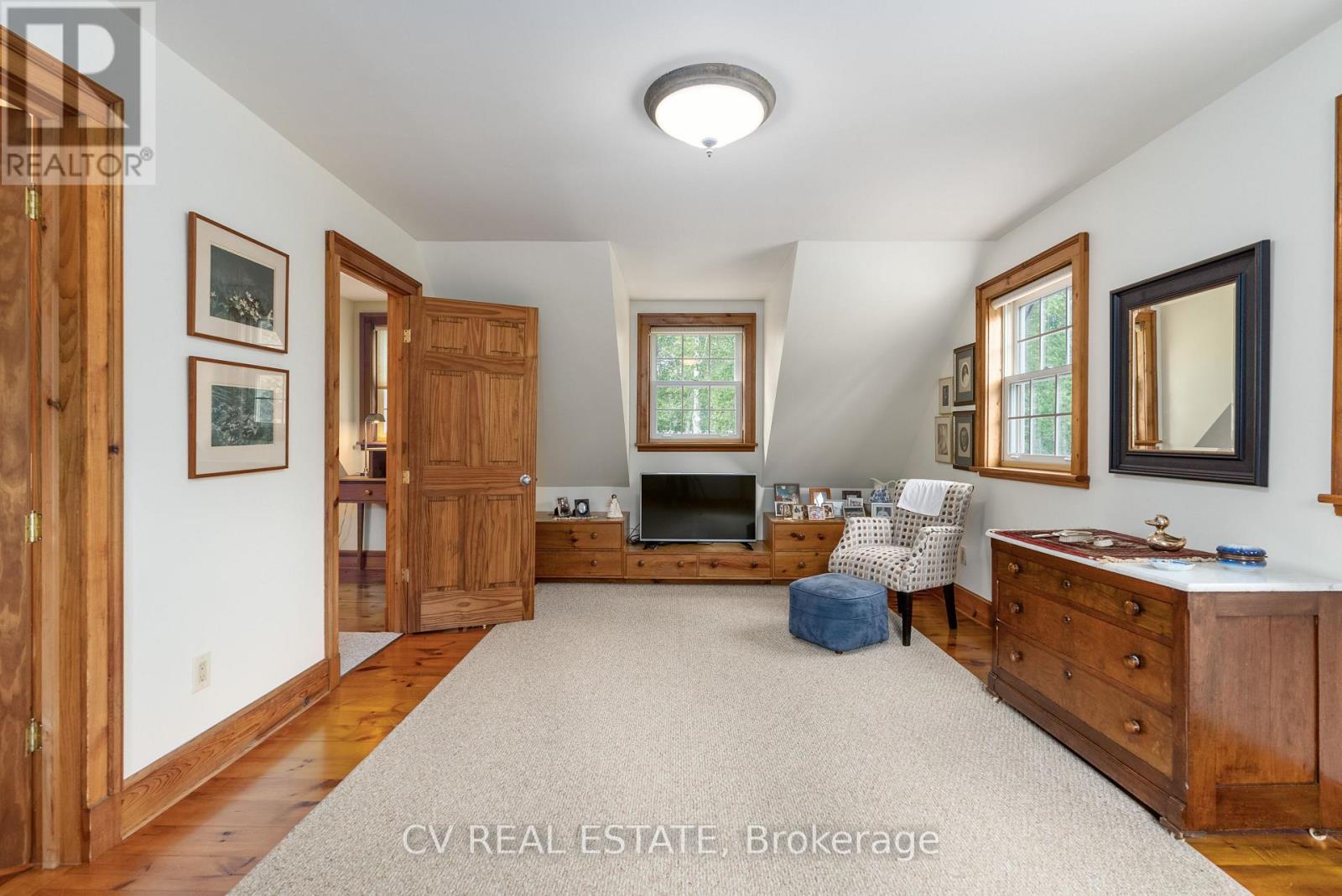 2090 COUNTY 121 ROAD - 32