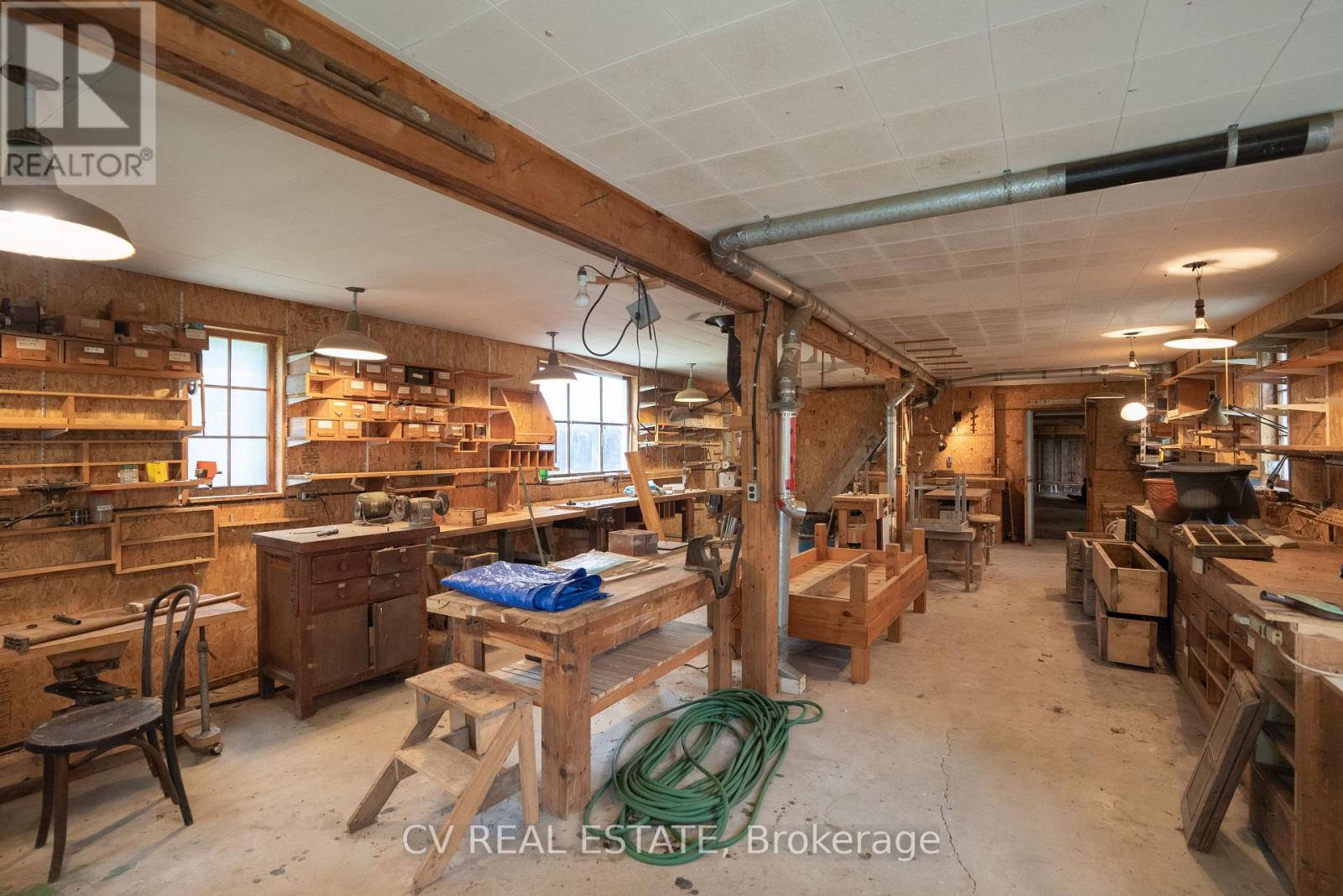 2090 COUNTY 121 ROAD - 43
