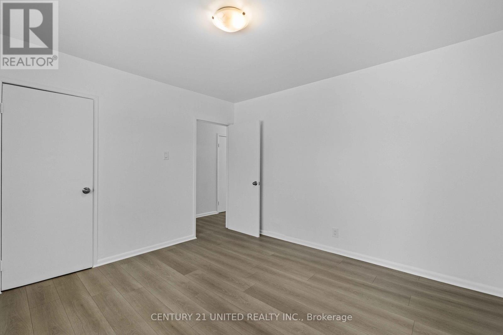 26 GREAT OAK STREET - 11