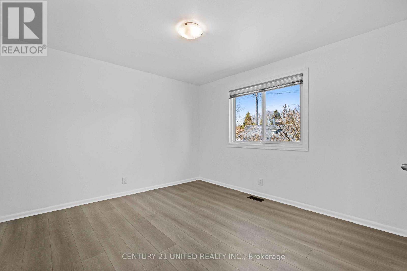 26 GREAT OAK STREET - 12