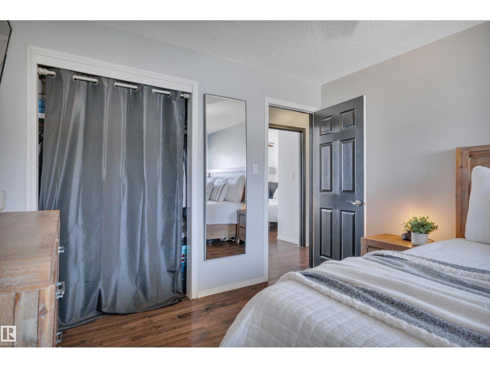 4316 53 ST — photo 21