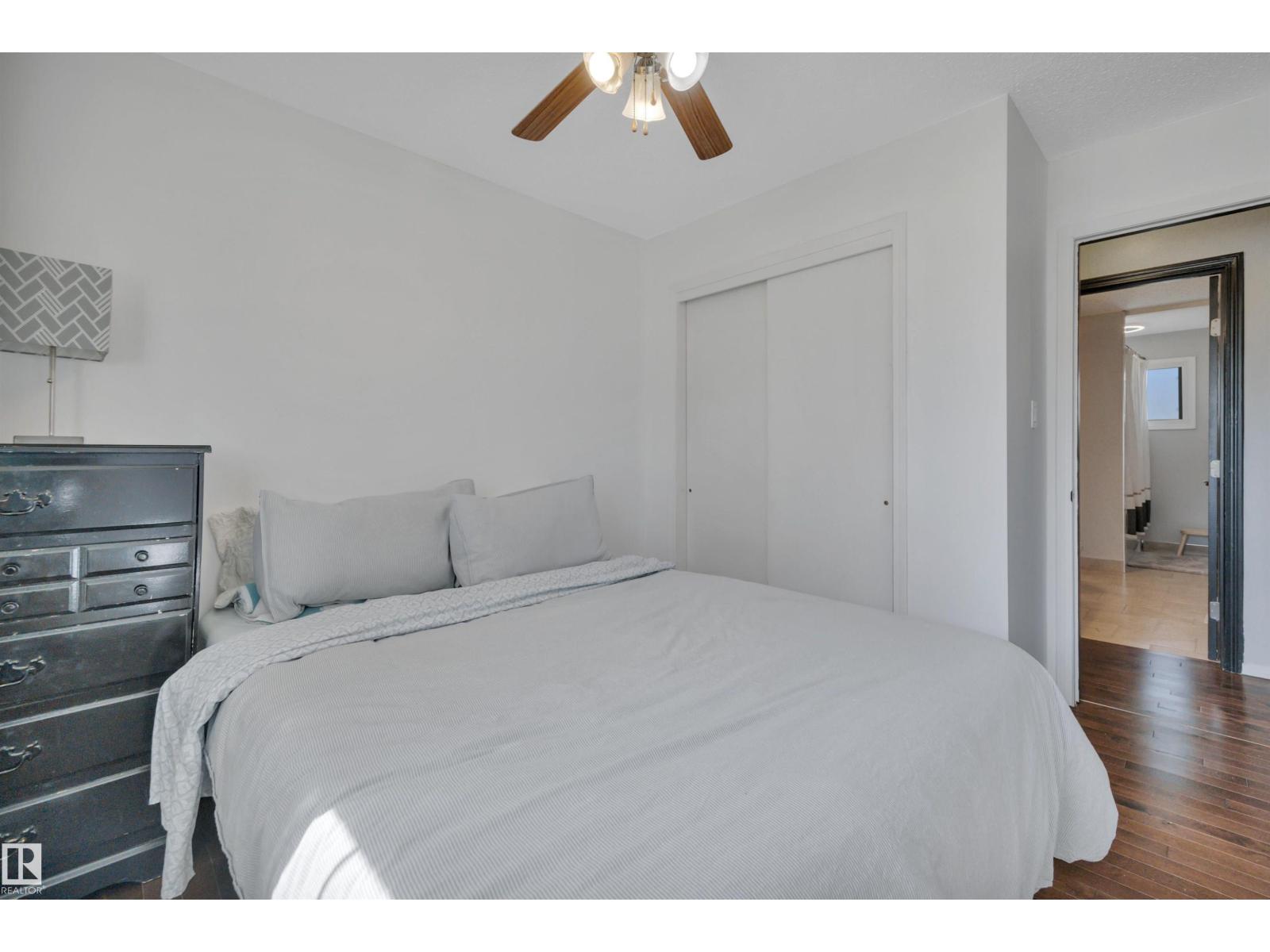 4316 53 ST — photo 26