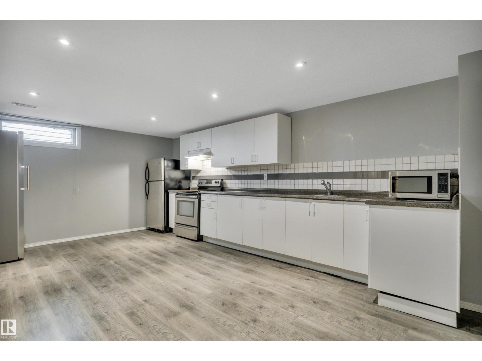 4316 53 ST — photo 33
