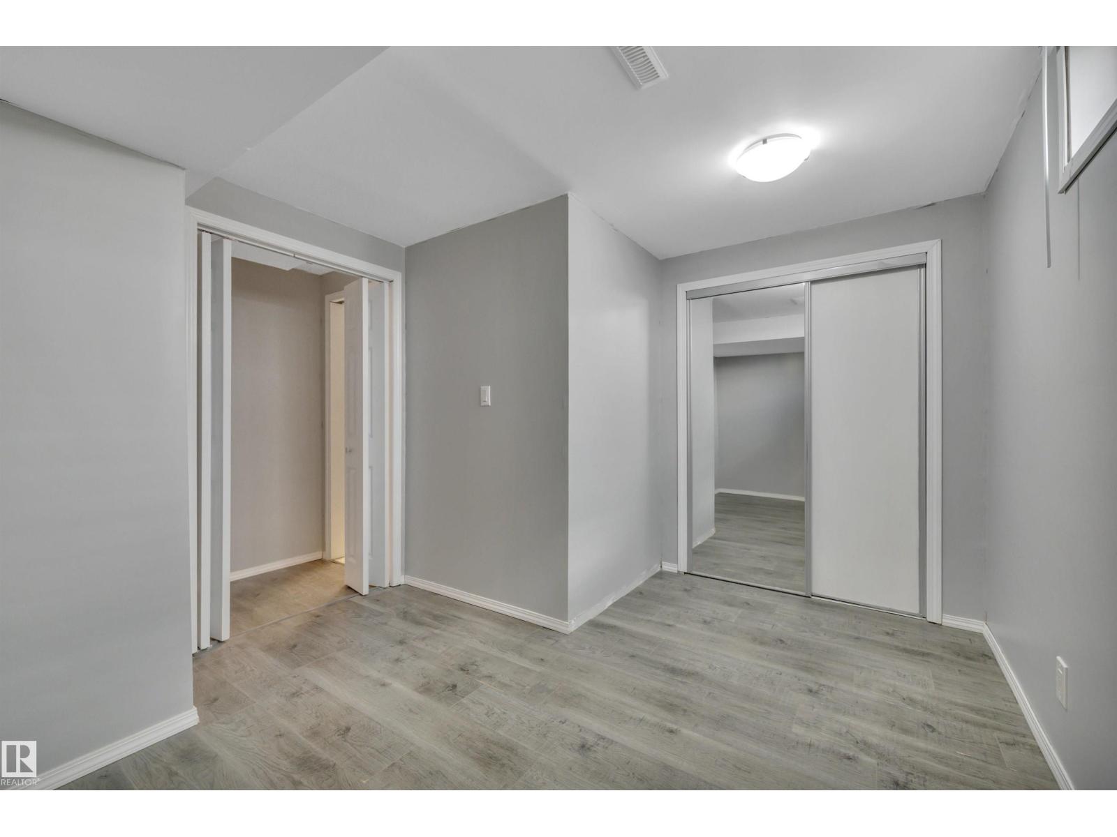 4316 53 ST — photo 37