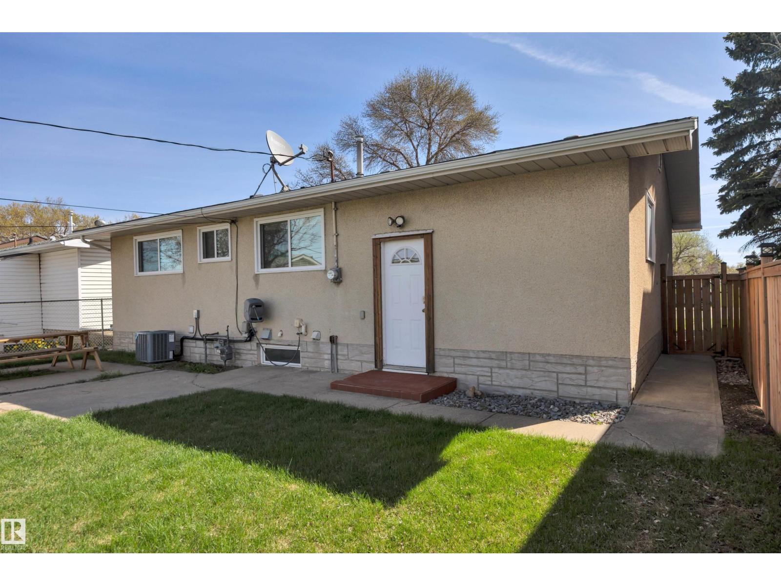 4316 53 ST — photo 42