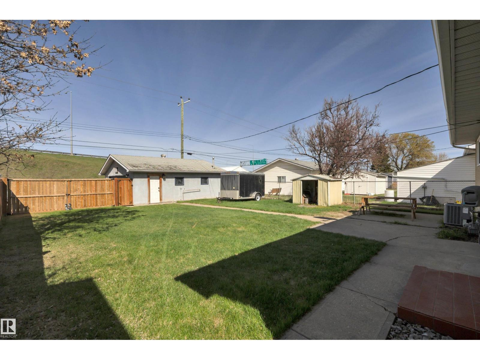 4316 53 ST — photo 43