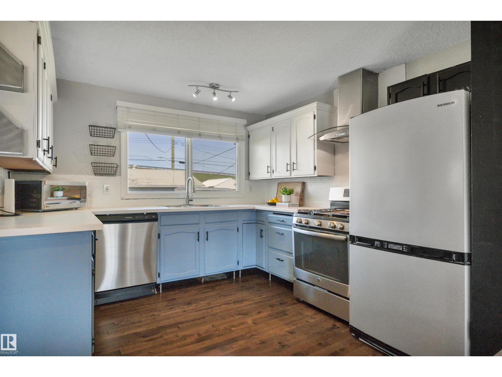 4316 53 ST — photo 9