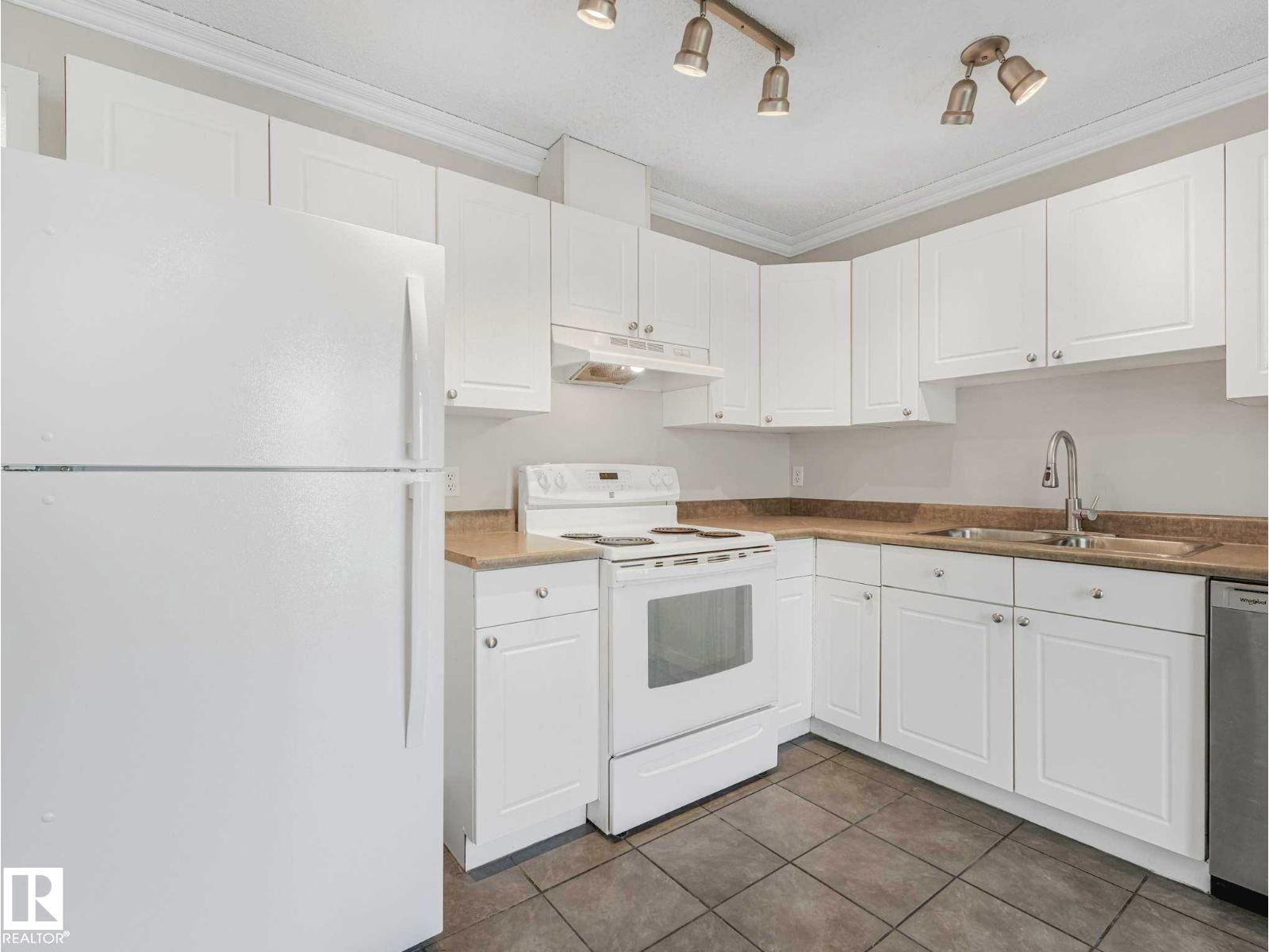 #17 15128 22 ST NW, Edmonton