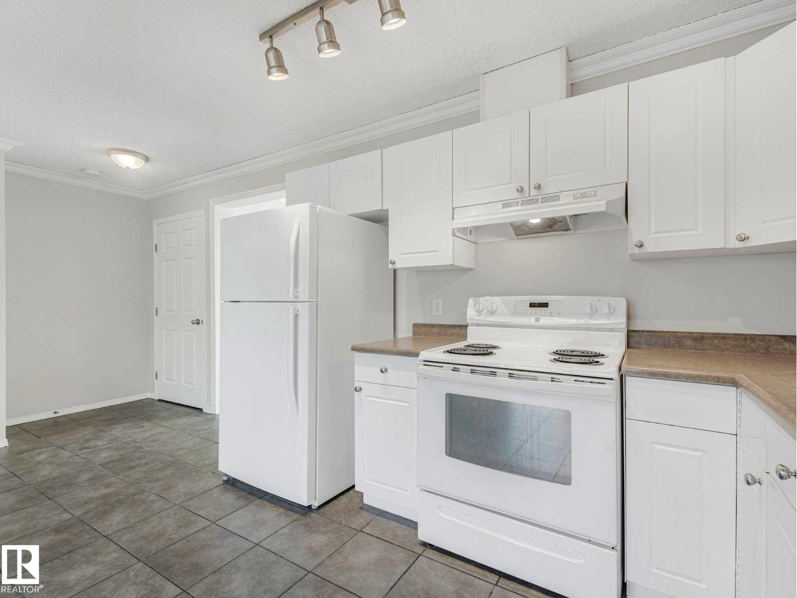 #17 15128 22 ST NW, Edmonton